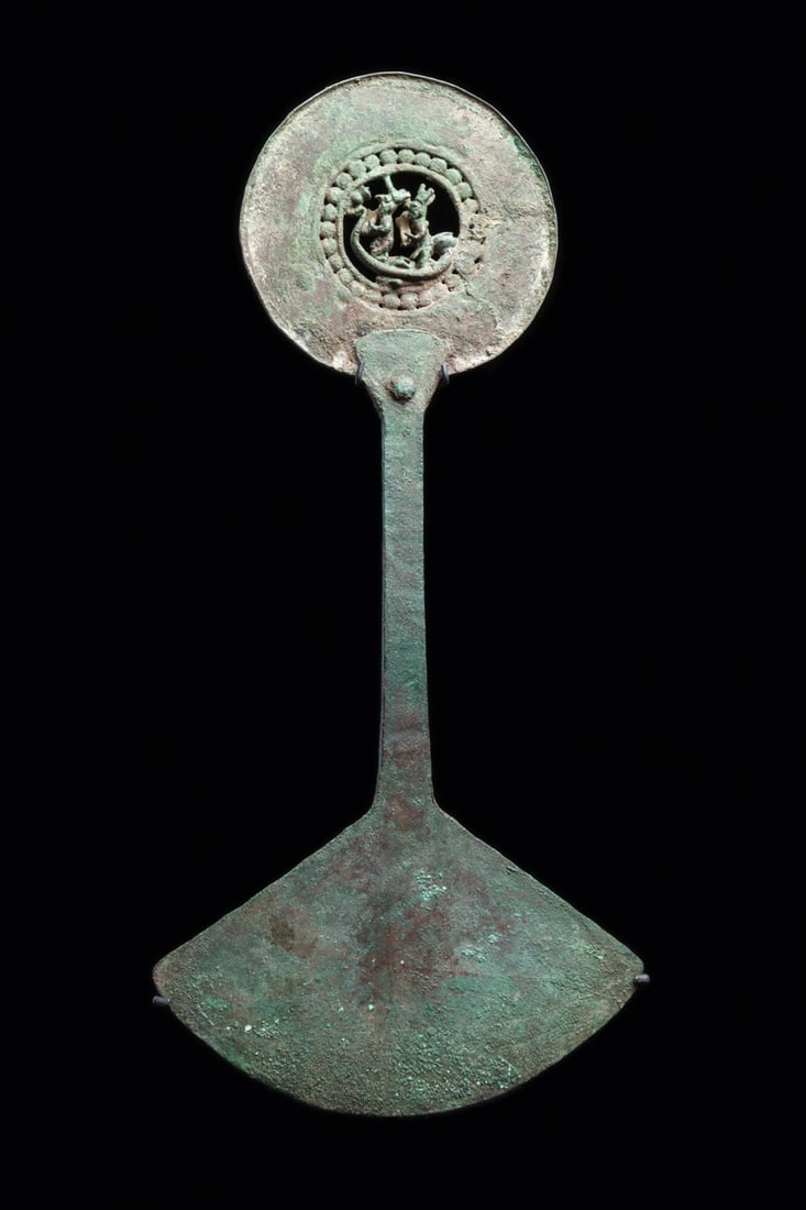 Chimu Ceremonial Tumi with Caballito de Totora Reed Boat Finial (1 of 7)