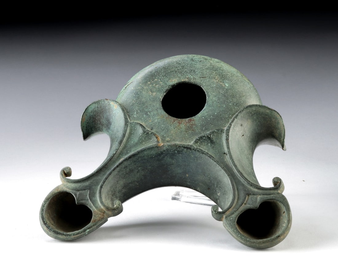 Roman Bronze Double-Nozzle Oil Lamp, Crescentic Form (1 of 4)