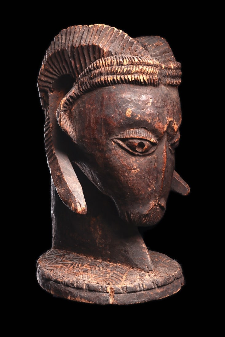 Owo Yoruba Carved Wood Ancestral Ram Head (Osamasinmi), Nigeria (1 of 4)