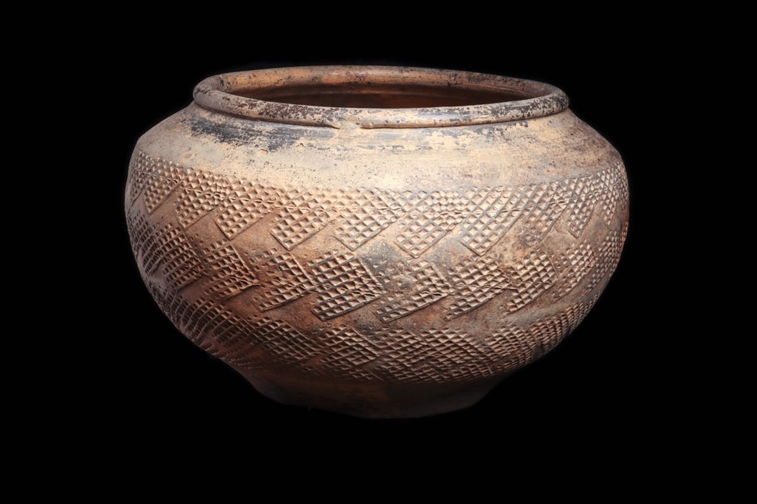 Warring States Grayware Storage Vessel with Impressed Diamond Net Bands (1 of 4)