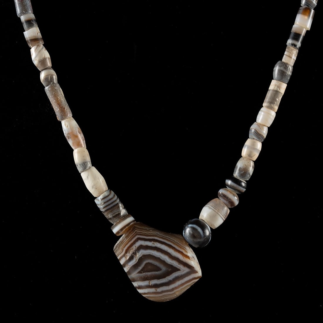 Roman & Parthian Banded Agate Bead Necklace with Eye Agate Pendant (1 of 2)