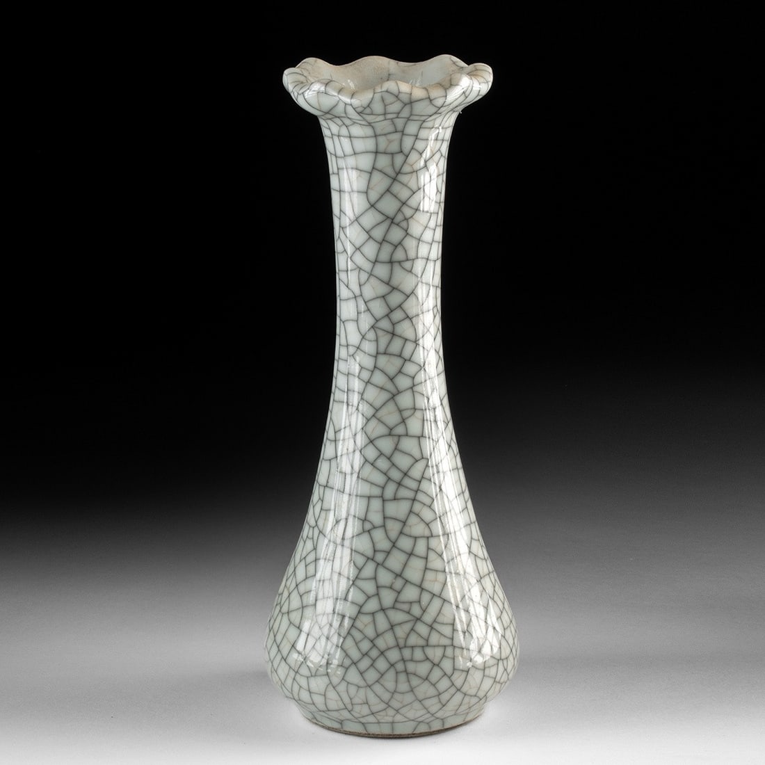 Chinese Qing Dynasty Ge Ware Vase, Iron Wire & Golden Thread Crackle (1 of 4)