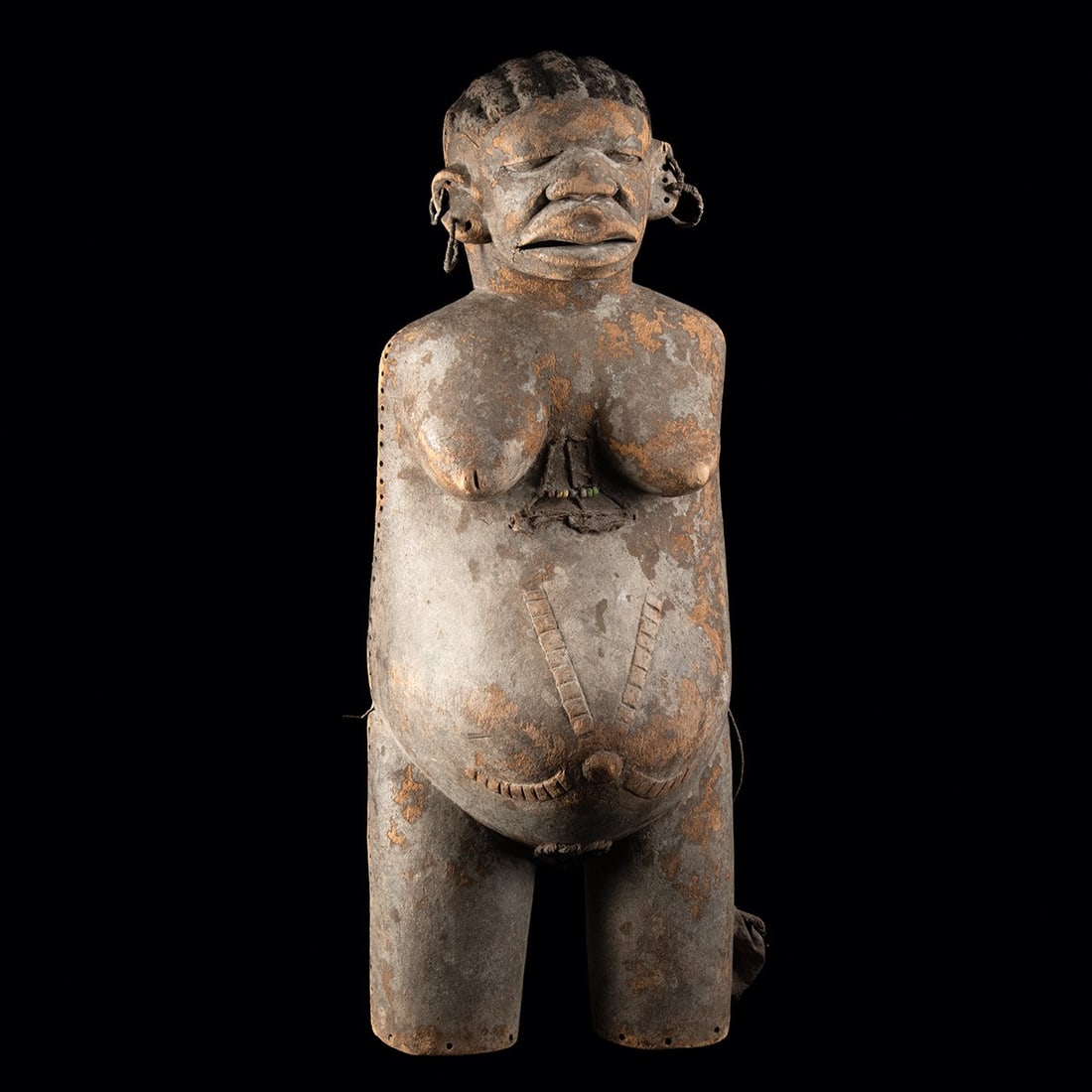Makonde Njorowe Body Mask with Attached Face Mask and Ritual Bundle (1 of 3)