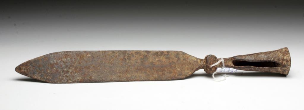 Fine Revolutionary War Iron Spontoon #1: Eastern United States, Mid 1700s. A very fine iron spear with large, wide blade. Faint raised ridge on either side. This would have been attached to a long pole and used to combat on-coming cavalry. 1
