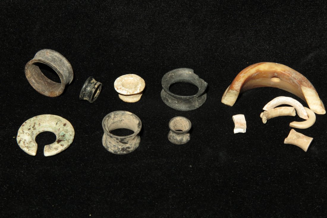 Pre-Columbian Stone, Shell and Pottery Objects: Ixcuintla Phase, Nayarit area, W. Mexico, Ca 1000 to 1300 CE. Nice assortment of stone, pottery and shell items, including a shell ear flare - in 4 pieces, but mostly all there. 7/8" L. 8 pottery ear 