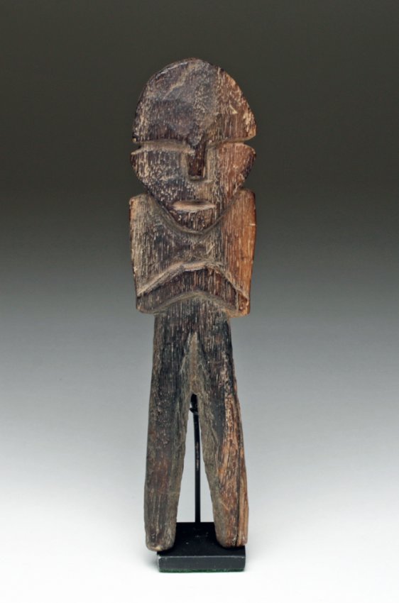 Tall Wari / Huari Anthropomorphic Wood Figure (1 of 3)