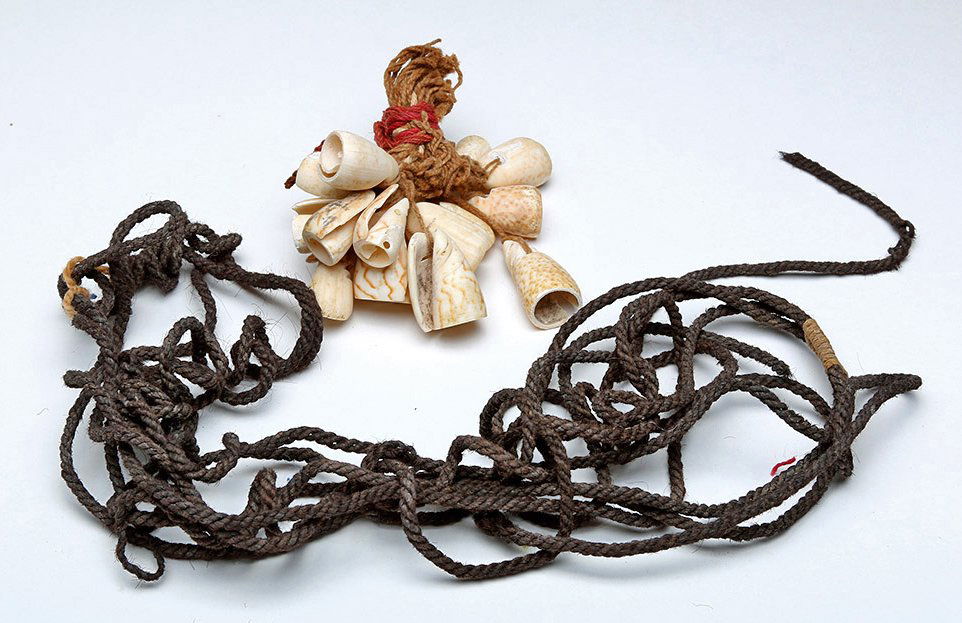 Ancient Peruvian Quipu Section + 18 Shell Beads (1 of 4)