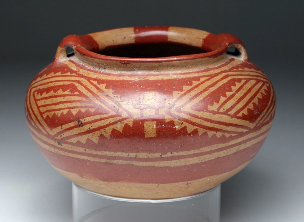 Chupicuaro Bichrome Handled Olla (1 of 4)