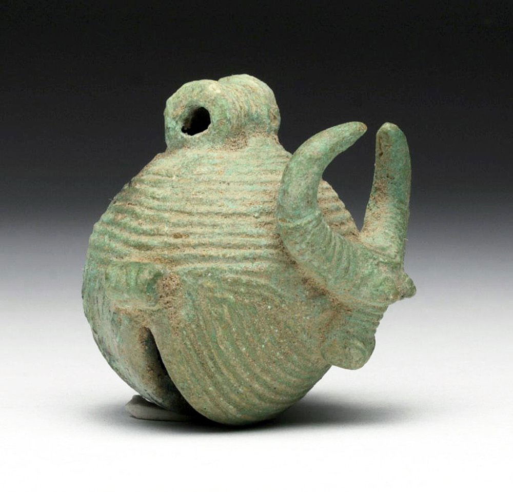 Rare Miniature Dong Son Bull Bell (1 of 3)