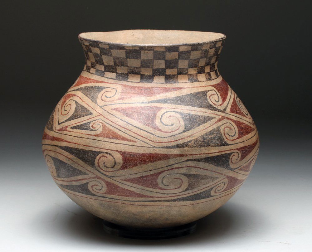 Huge Casas Grandes Ramos Polychrome Vessel (1 of 4)