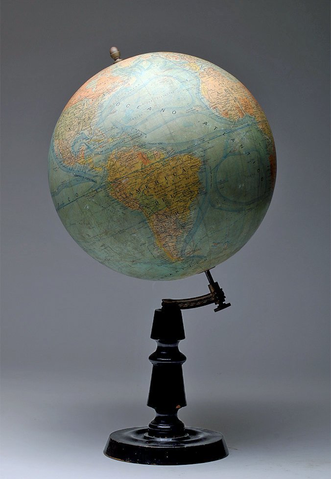 1930s French Papier Mache Terrestrial Globe ex-Historia (1 of 4)