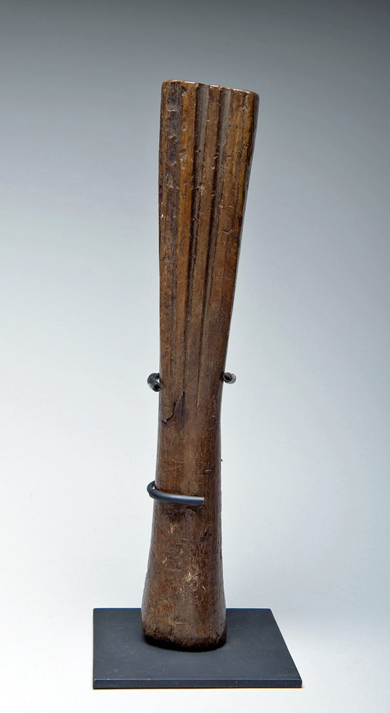 South Pacific Tonga Island Wooden Tapa Beater (1 of 3)