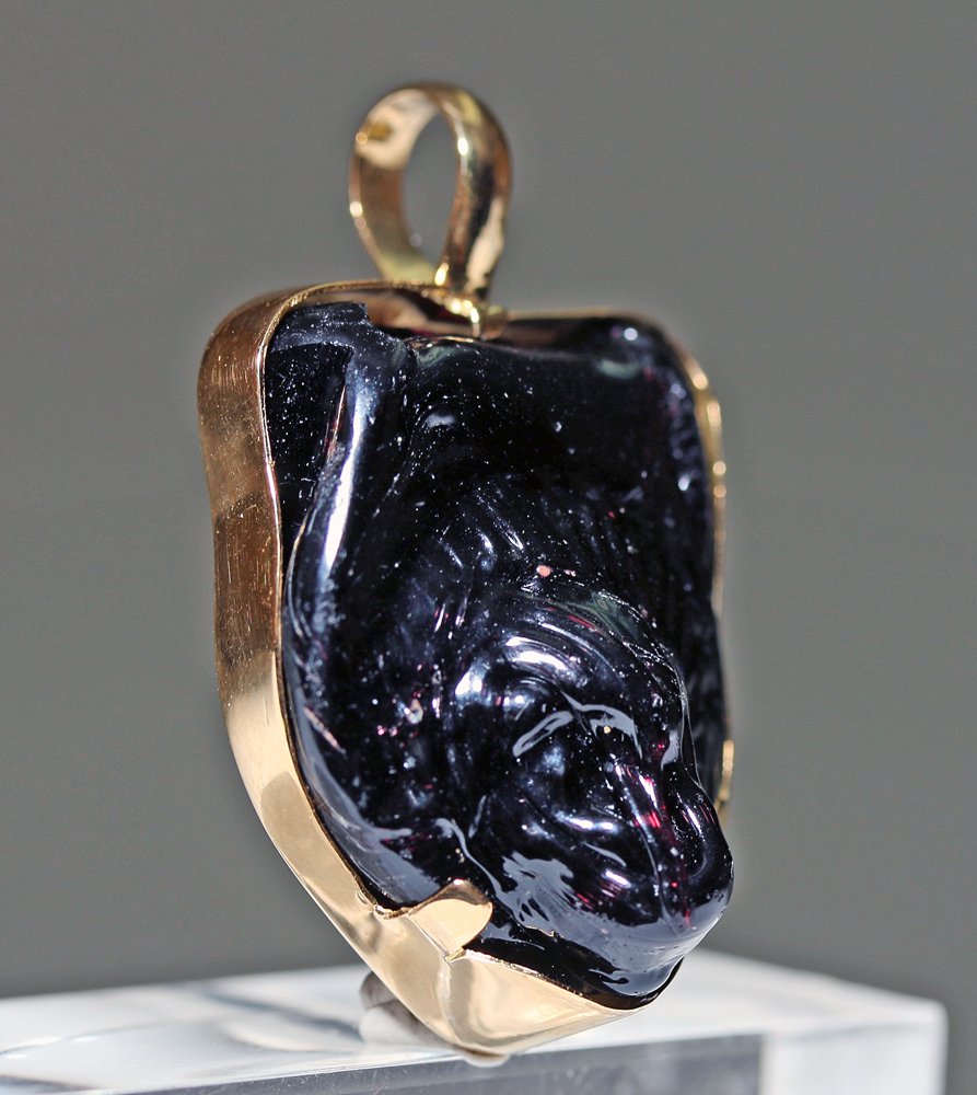 Roman Glass Lion Head Applique / Gold Pendant (1 of 5)