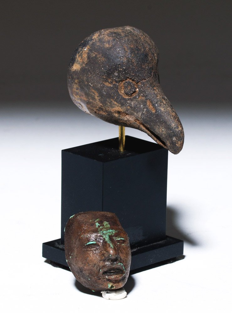 Rare Mayan Terracotta Face Mold - Bird Form: Pre-Columbian, Guatemala, Mayan territories, Ca 500 to 800 CE. Rare and fascinating pottery mold used in the making of faces for pottery figures. Mold itself is made in the form of a bird mask with la