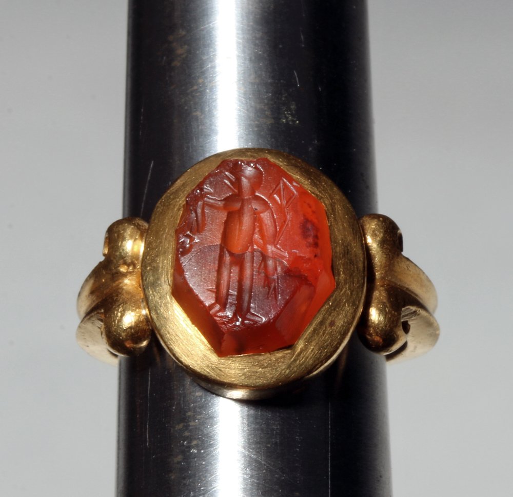 Ancient Roman Carnelian Intaglio / Gold Ring (1 of 3)