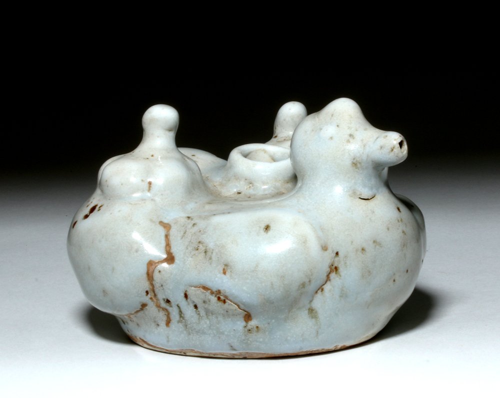 Rare Chinese Yan Dynasty White Glazed Water Pitcher (1 of 5)