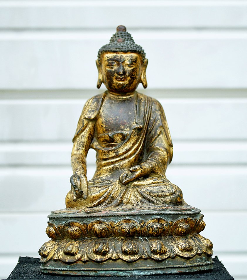 18th C. Chinese Qing Dynasty Bronze Seated Buddha (1 of 10)