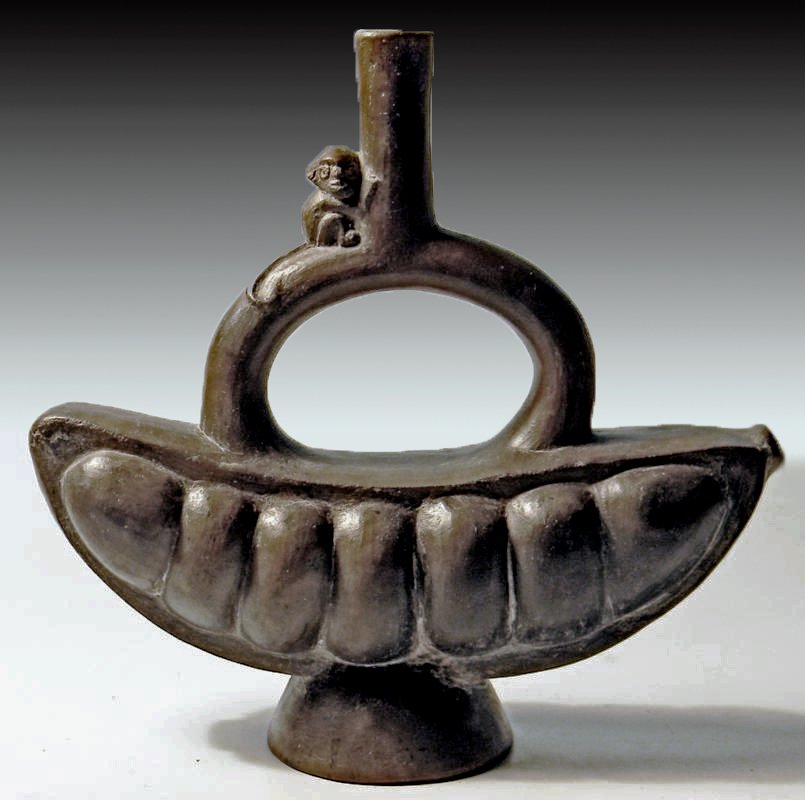 Chimu Seed Pod Stirrup Vessel (1 of 3)