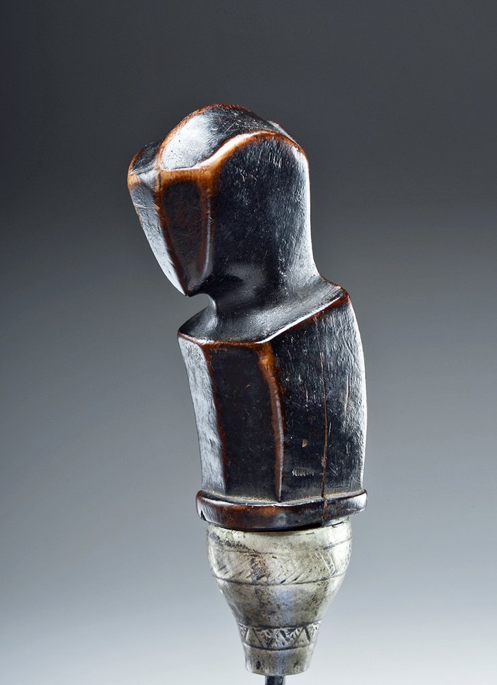 18th C. Indonesian Wood Jambi Kris Hilt, Silver Base (1 of 3)