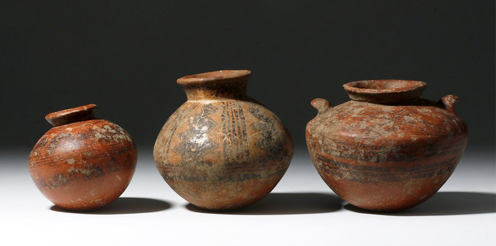 Three Bichrome Panamanian Jars: Pre-Columbian, Panama, ca. 800 to 1200 CE. A mesmerizing ensemble of rounded polychrome pottery jars from the ancient artisans of Central America, each with a different attractive abstract design patt