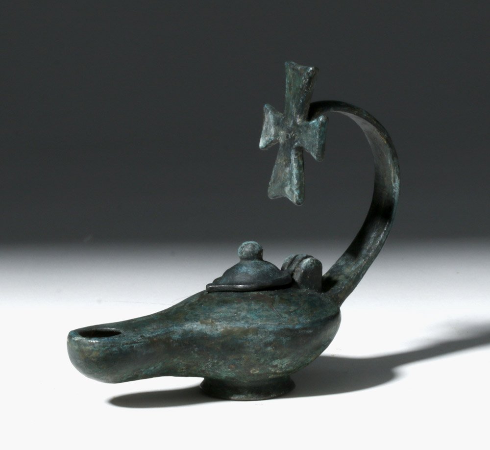 Very Fine Byzantine Bronze Oil Lamp w/ Cross (1 of 8)