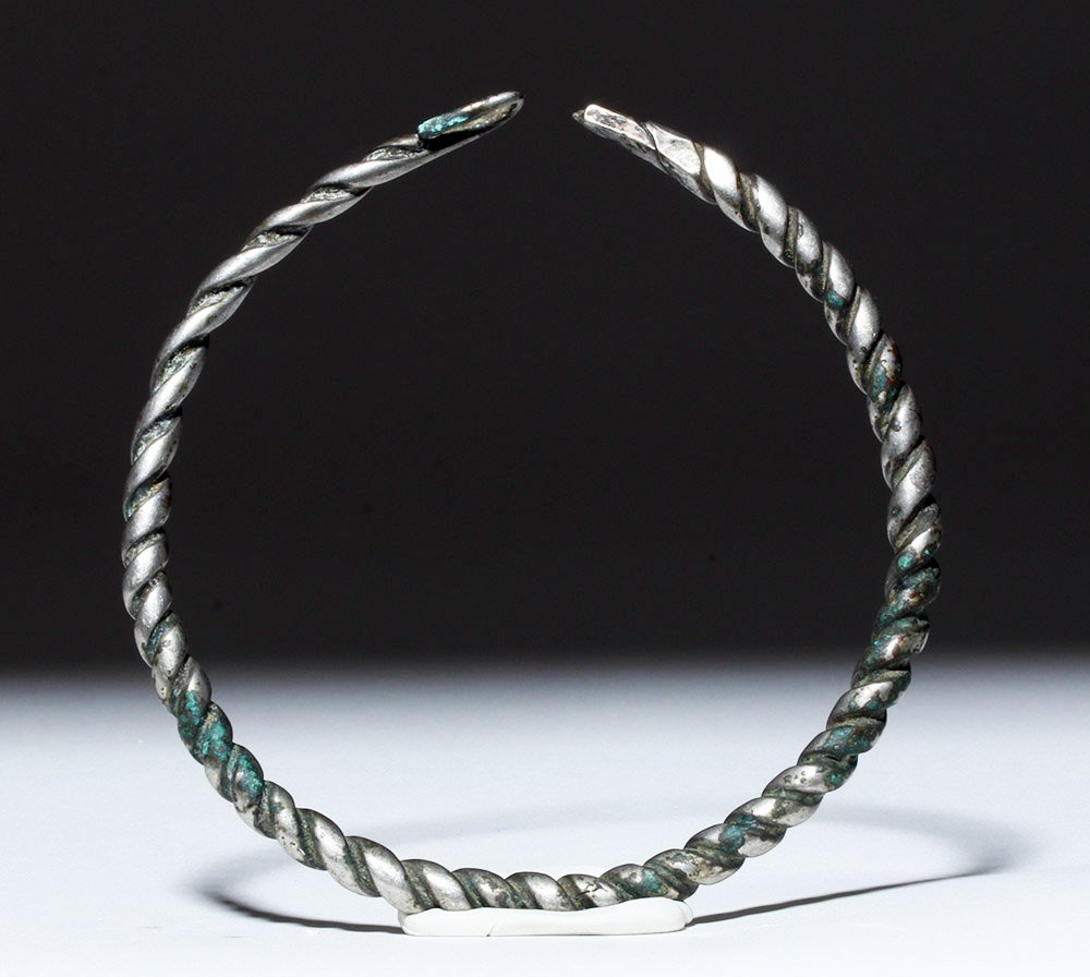 Viking Twisted Silver Neck Torque (1 of 3)