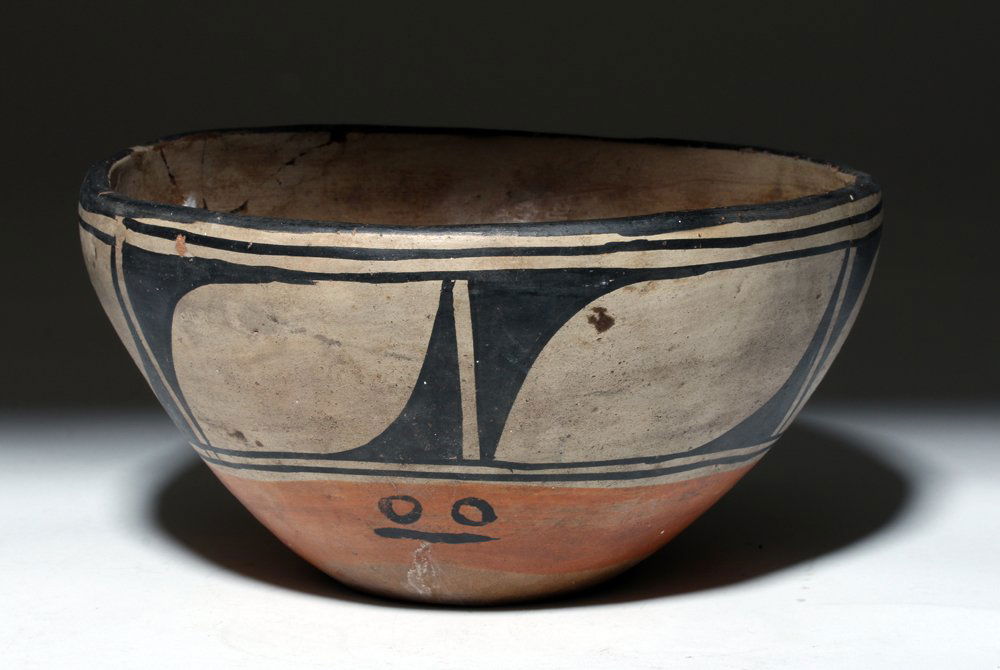 1940s Santo Domingo / Kewa Polychrome Bowl (1 of 3)