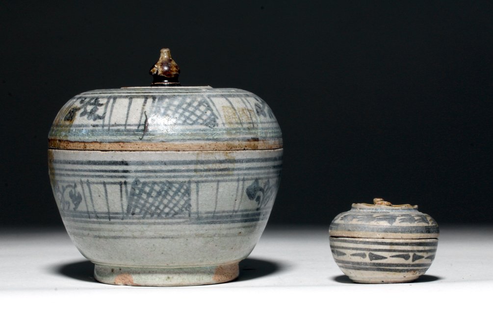 15th C. Thai Sawankholok Lidded Jar + Miniature (1 of 4)