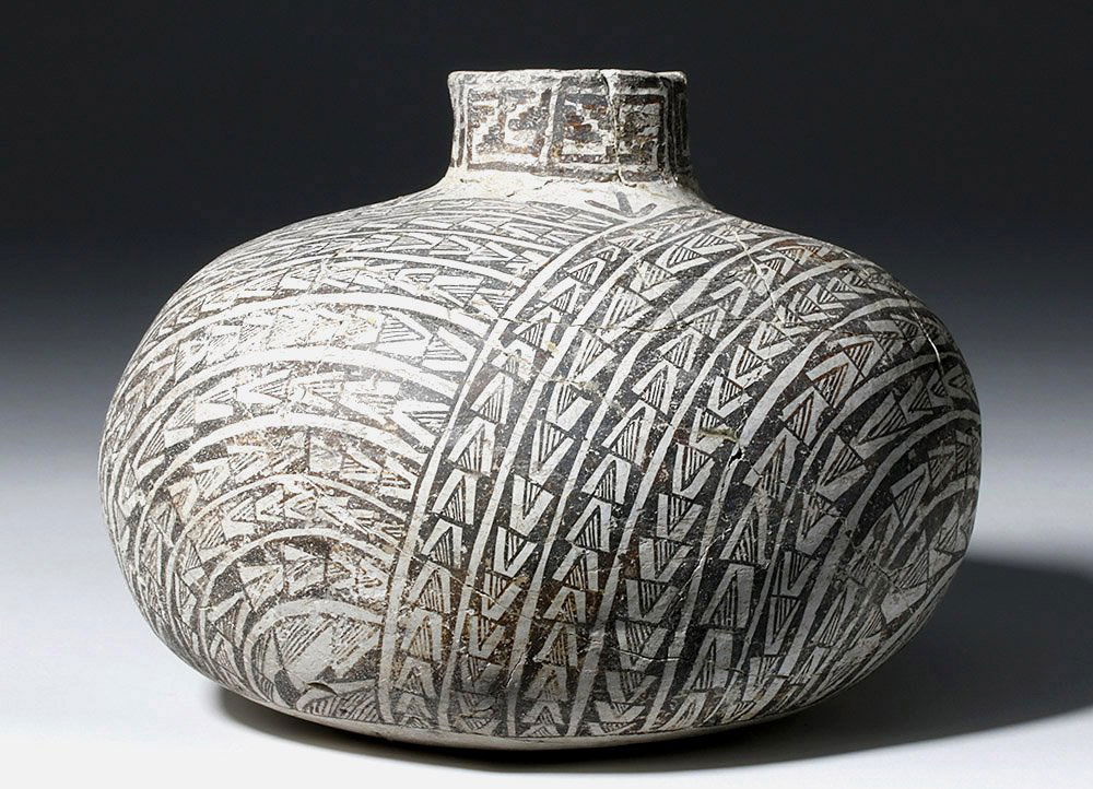 Prehistoric Anasazi Kayenta Black-on-White Kiva Jar (1 of 6)