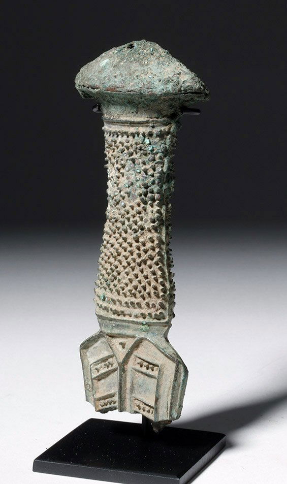 Chinese Han Dynasty Bronze Sword Hilt, ex-Piscopo (1 of 7)
