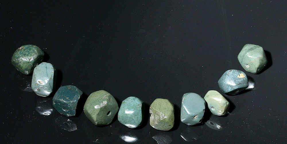 Lot of 10 Ancient Bactrian Green Jasper Stone Beads (1 of 5)