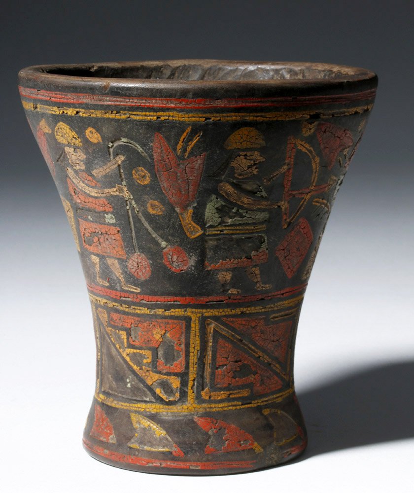 Very Fine Inca Painted Wooden Kero - Hunting Scene (1 of 6)