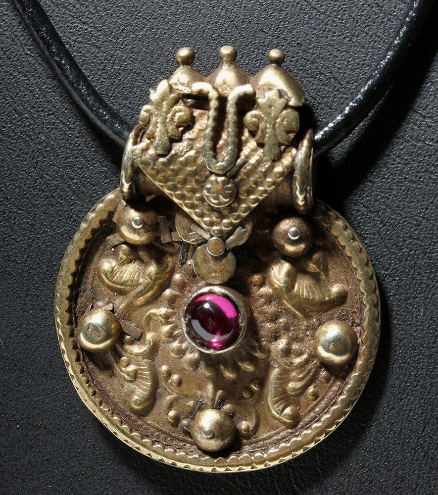 19th C. Indian 12K Gold / Ruby Pendant (1 of 2)