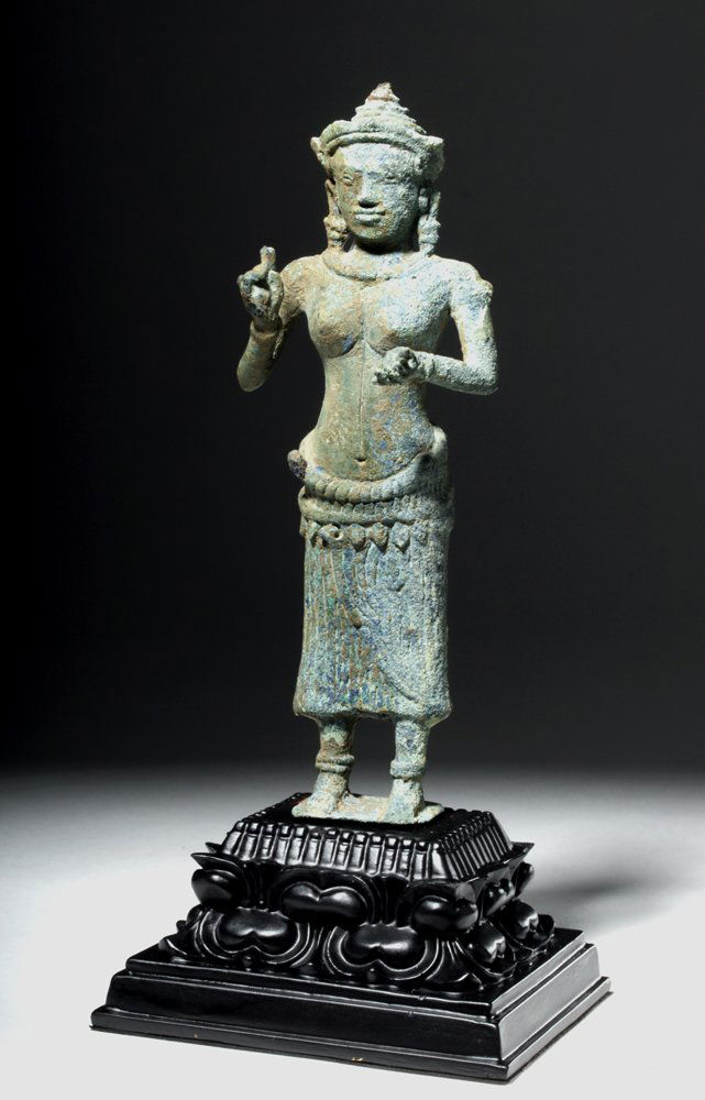 Superb Khmer Bronze Prajnaparamita, ex-Doris Wiener (1 of 7)