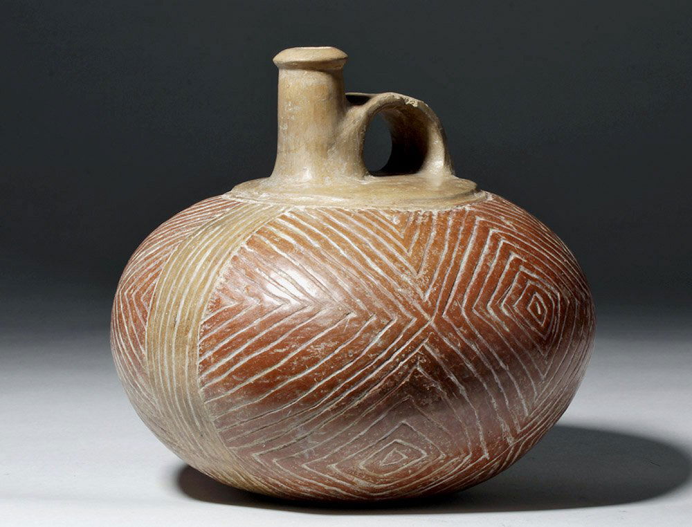 Chorrera Incised / Painted Pottery Spouted Jar (1 of 8)