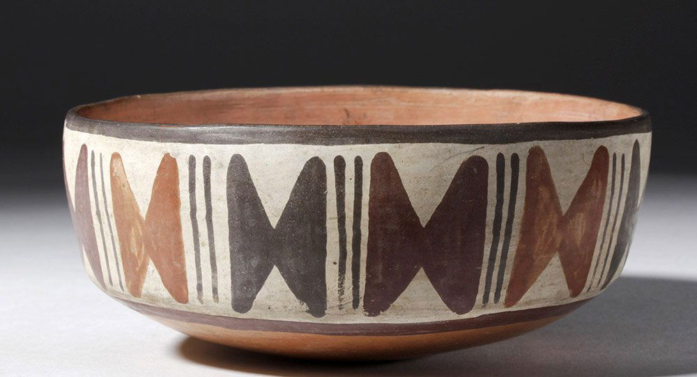 Lovely Nazca Polychrome Bowl - Abstract Butterflies (1 of 7)