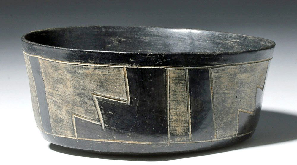 Very Fine Paracas Blackware Bowl w/ Step Pattern (1 of 5)