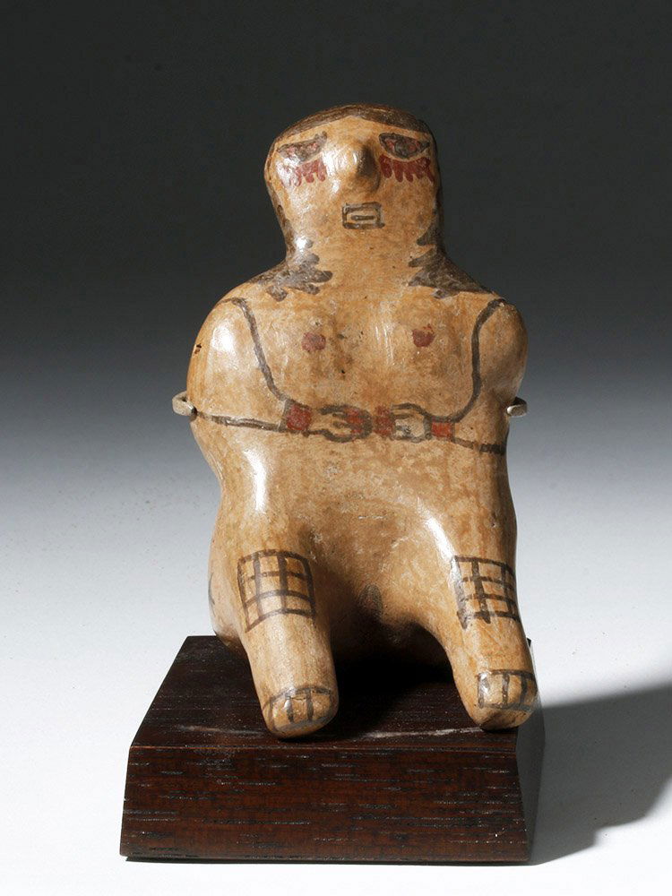 Nazca Polychrome Seated Female Figure (1 of 6)