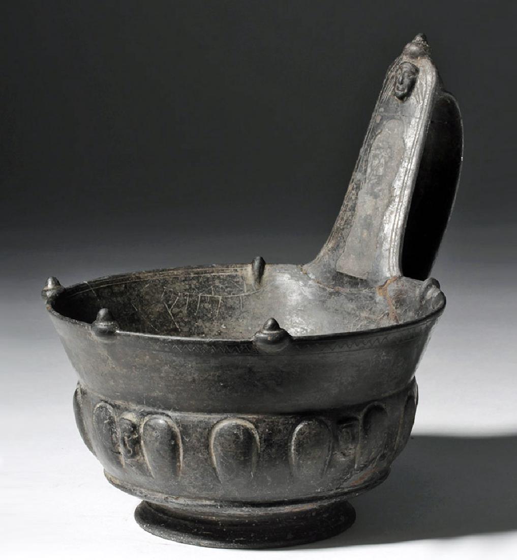 Etruscan Bucchero Pesante Kyathos (1 of 8)