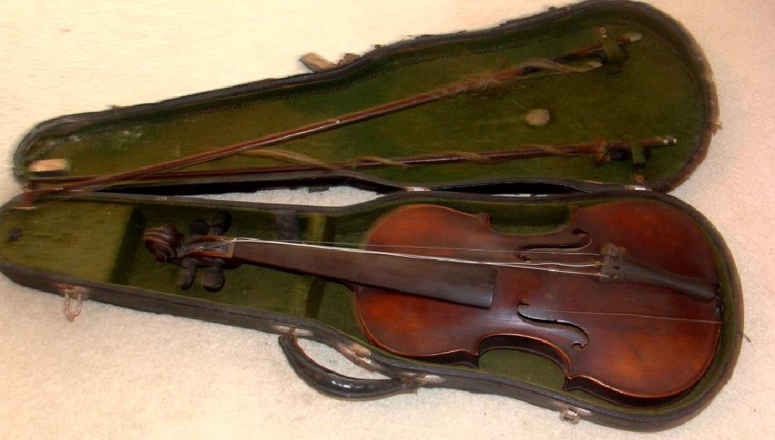 Antique Violin and Bows (1 of 4)