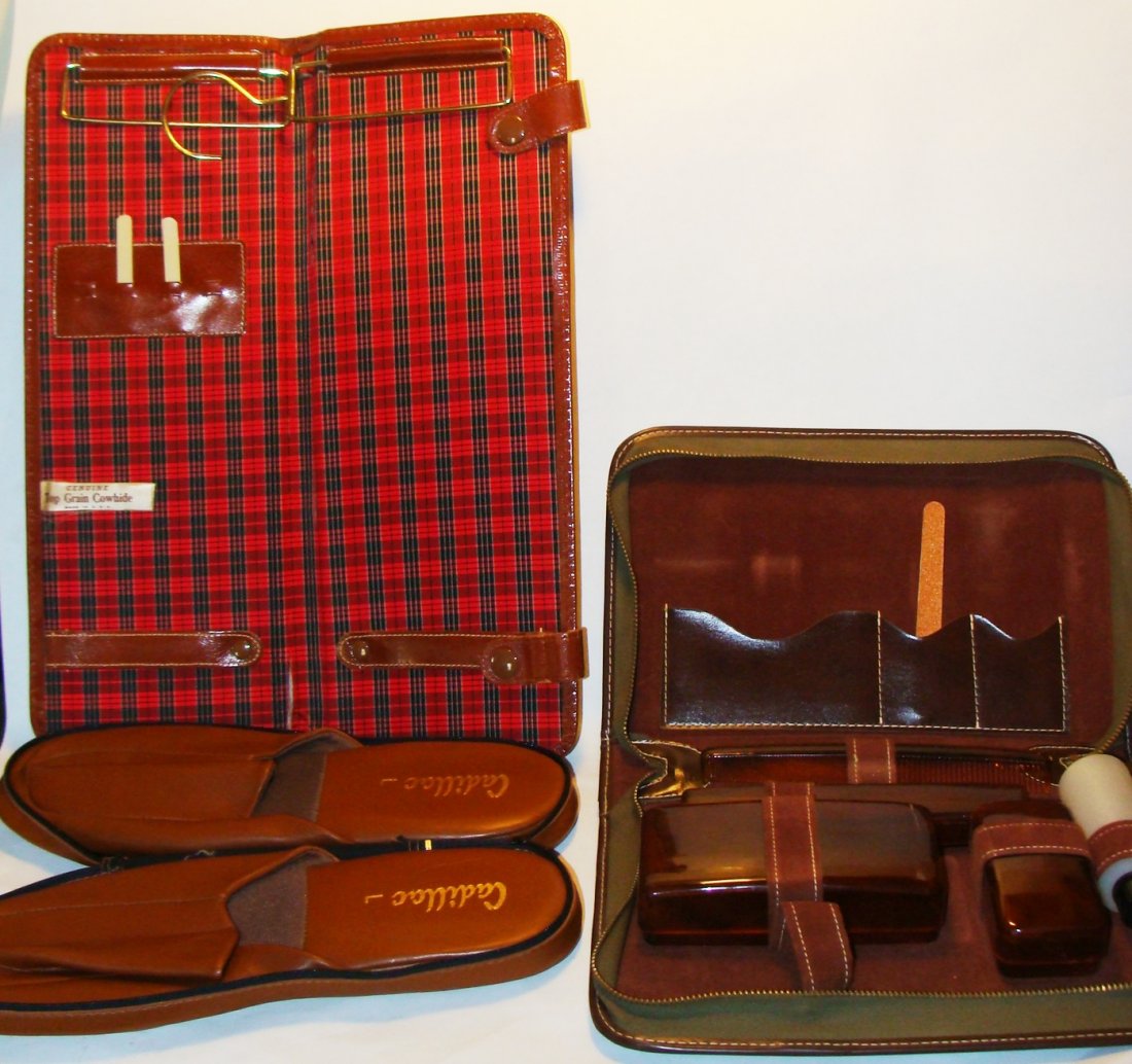 Vintage Men's Travel Vanity Items (1 of 3)