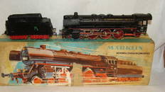 Marklin Ho Steam Engine Train  3048