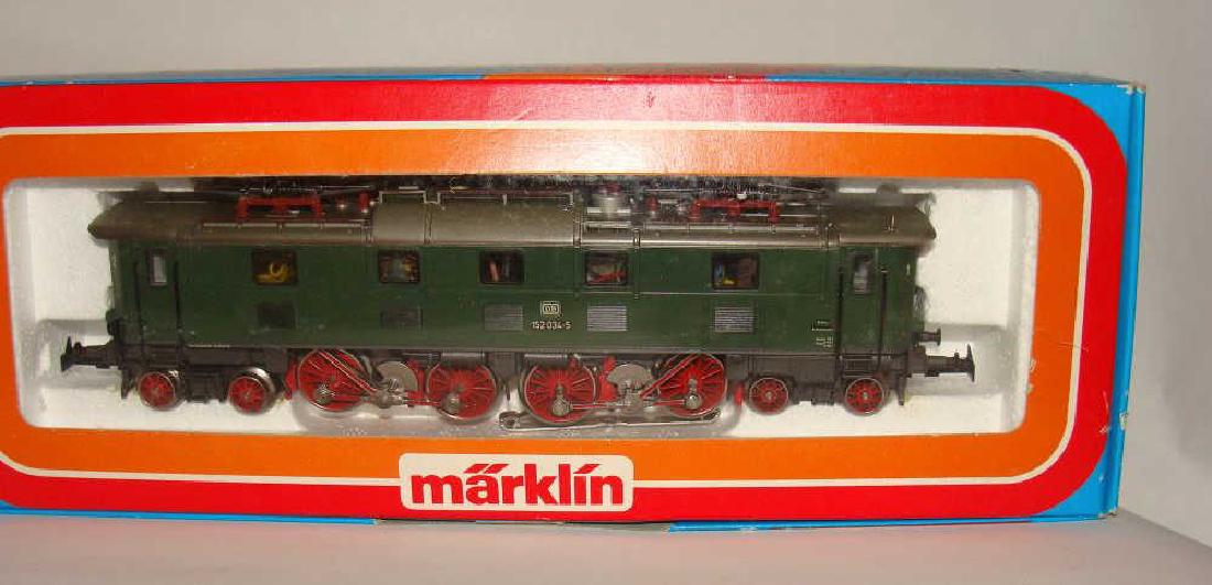 Marklin Locomotive Train 3366 (1 of 2)