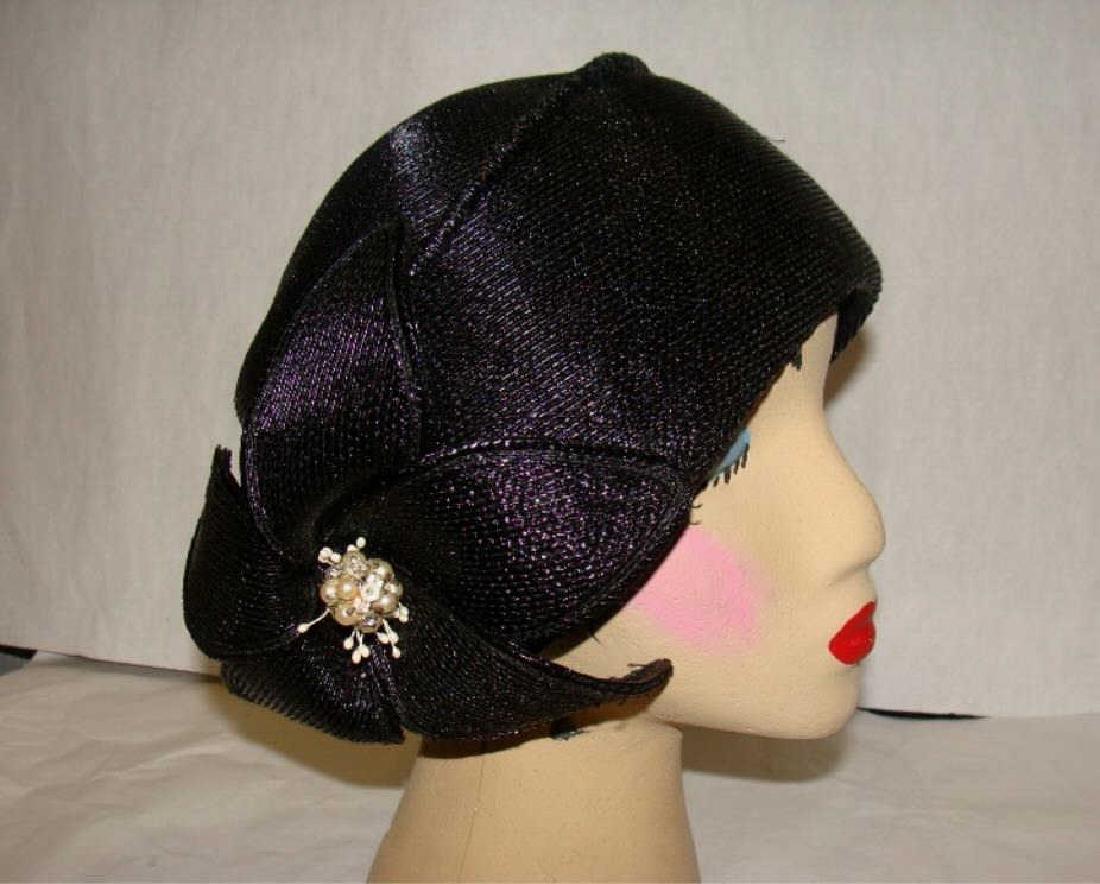 Vintage Cloche Hat, 1960 (1 of 4)