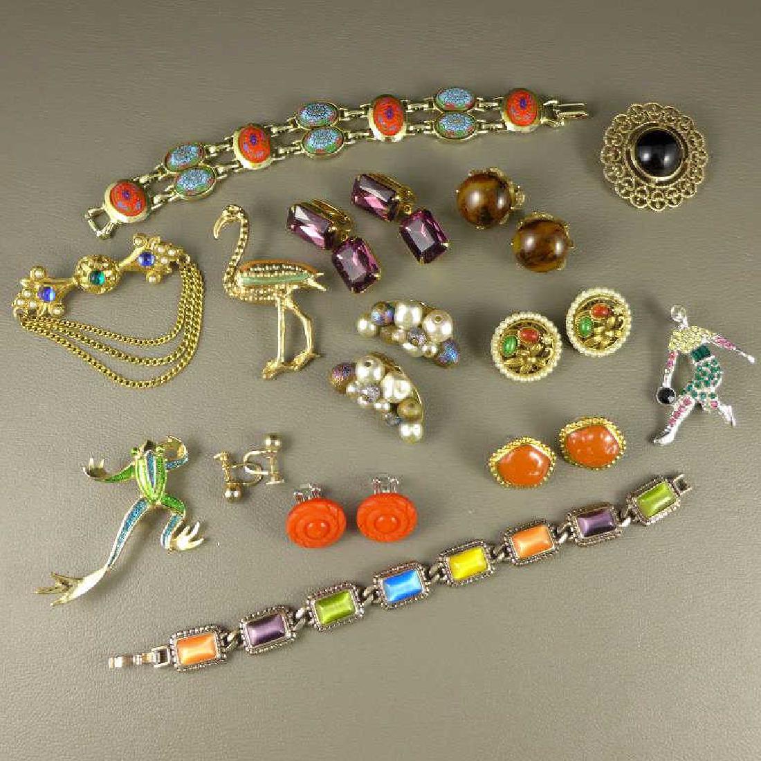 Vintage Assorted Costume Jewelry Lot (1 of 4)