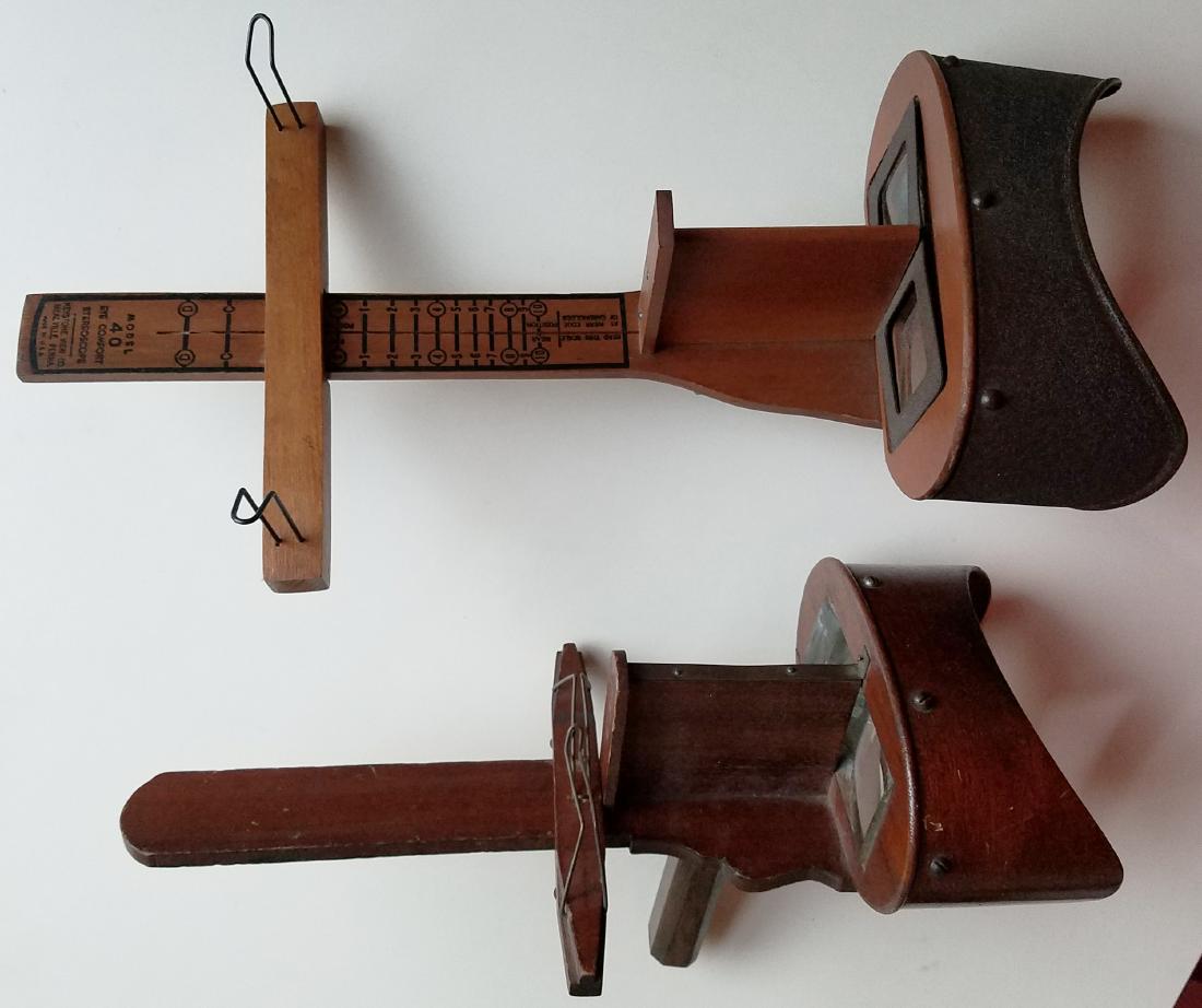 2 STEREOVIEWERS LIKE NEW 48 WEDDING STEREOVIEWS (1 of 4)