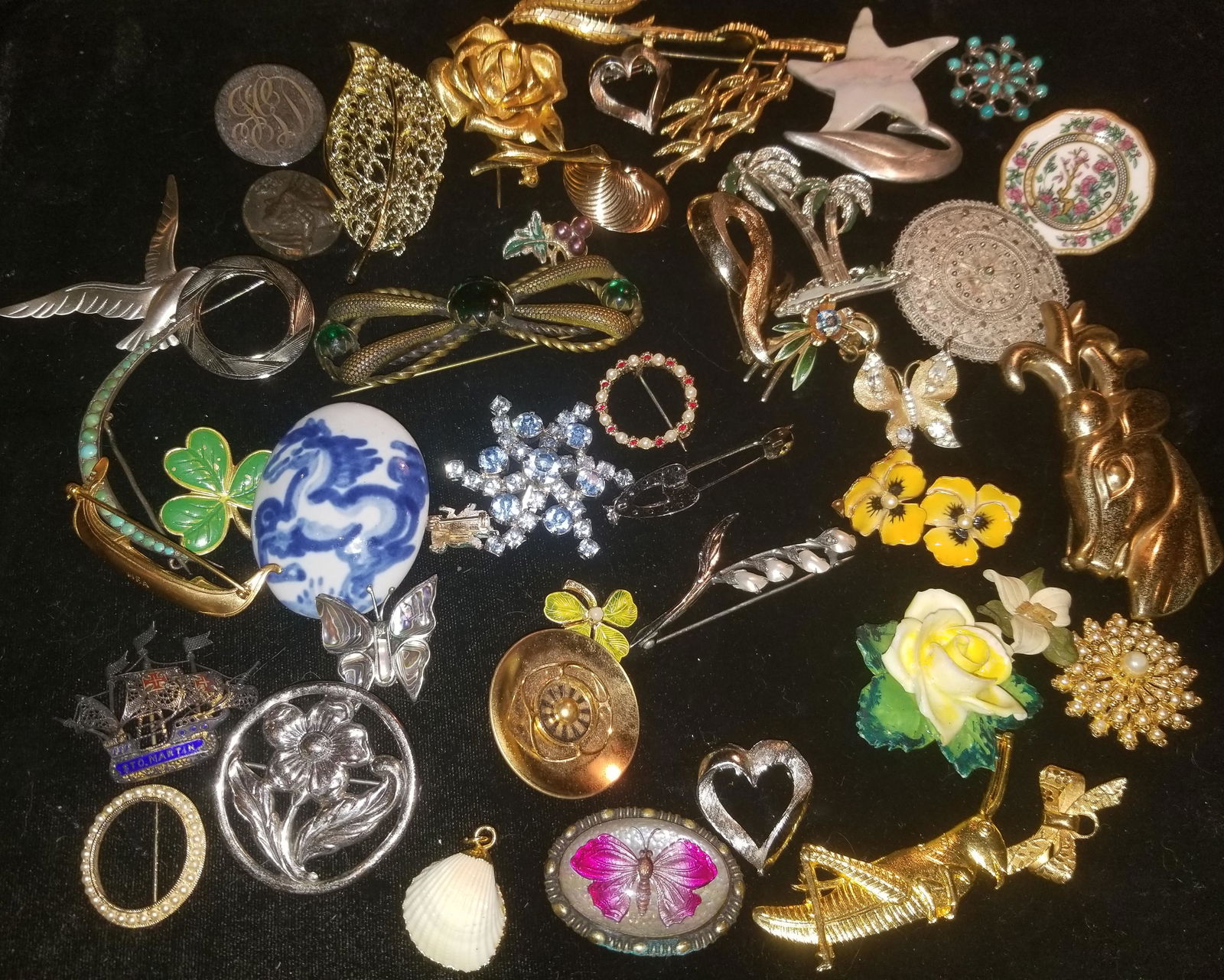 Large Vintage Brooch Jewelry Grouping (1 of 4)