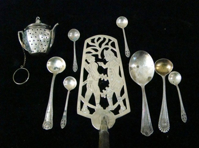 Assorted Lot of Sterling: including Mexican pie server and tea ball