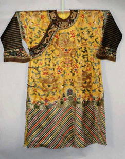 Embroidery Chinese Robe: robe, china, 18/19c. delicately embroidered dragons, crane, baskets, etc pattern on clothes. Golden button Condition vg/g