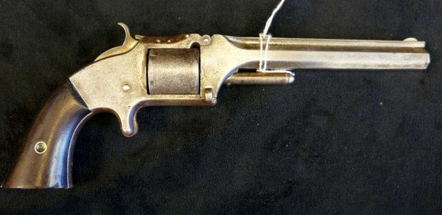 Smith & Wesson Civil War 32 Caliber Gun: revolver 1863 us military 32 caliber spur trigger single action Condition vg/g